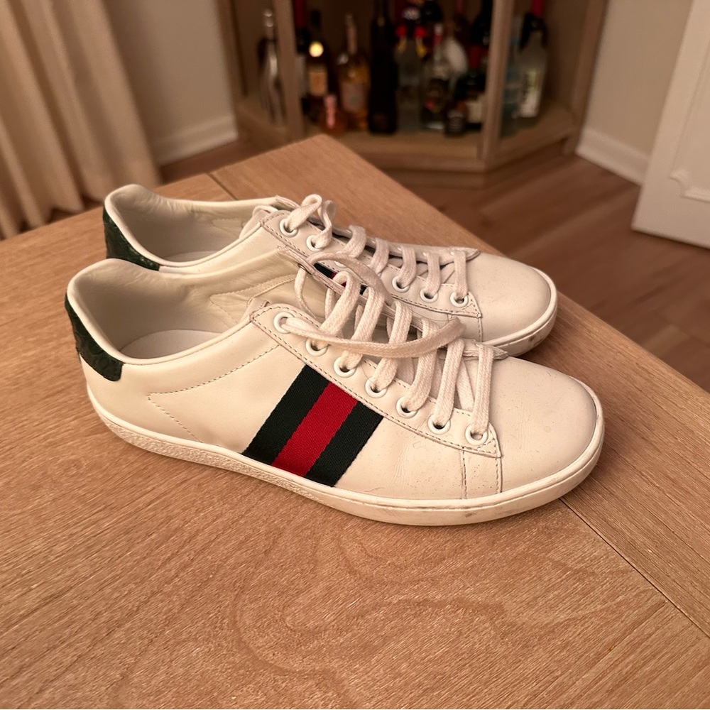 Gucci Ace low tops size 5.5